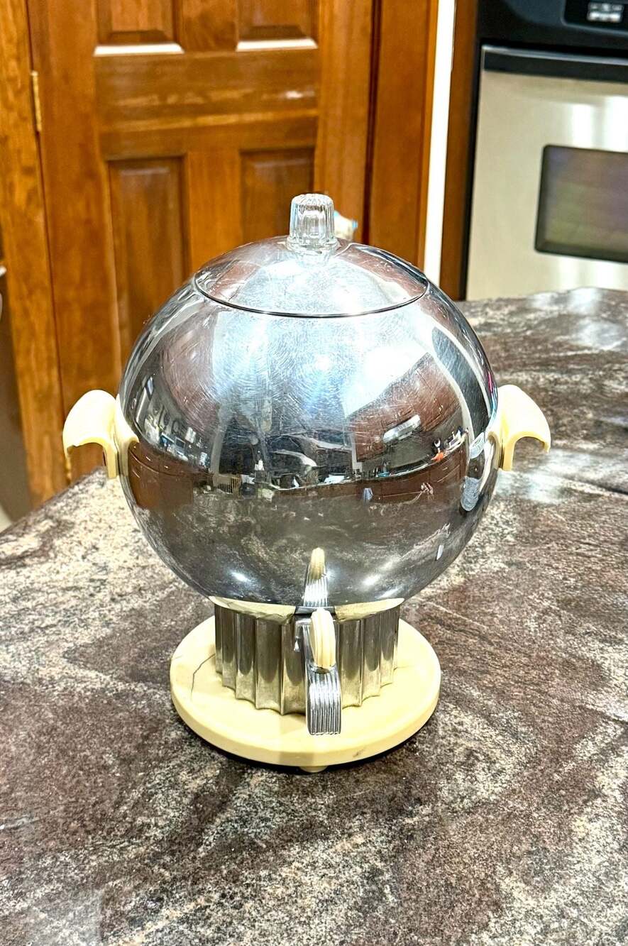 Vintage Art Deco Chase Brass & Copper Co. Coronet Pattern Coffee Urn Model 17088